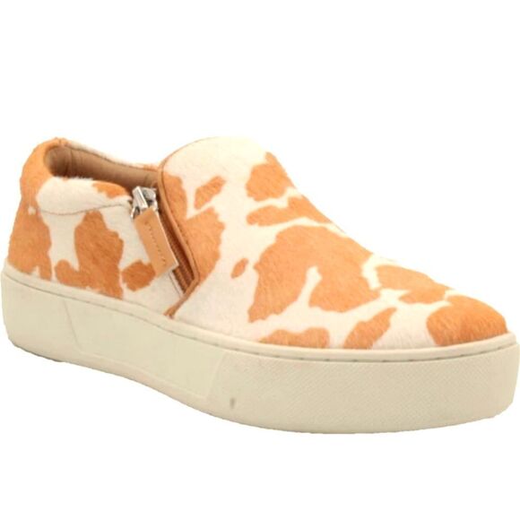 Stylish Tan and White Women's Slip-On Sneakers 7.5 - Picture 1 of 8